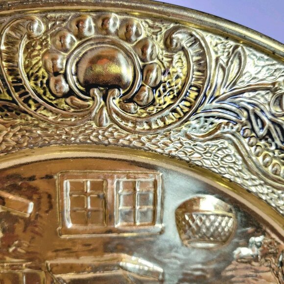 Vintage Peerage Brass Embossed Hanging Wall Plates - Made England - Picture 7 of 7